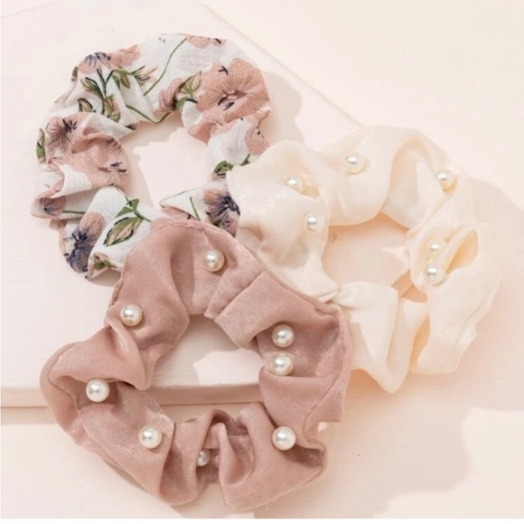 Set of 3 Pearl Detail Floral Hair Scrunchies - Picture 2 of 3